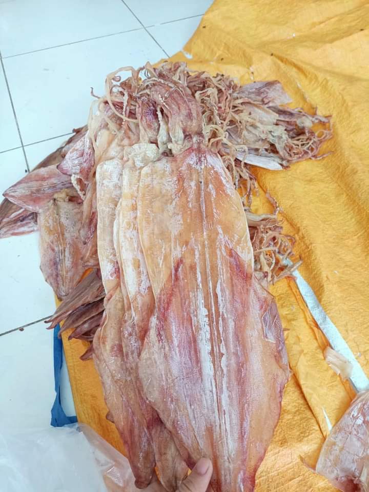 Khô mực lá;mực ống size lớn 30-40 con (túi 500gr)