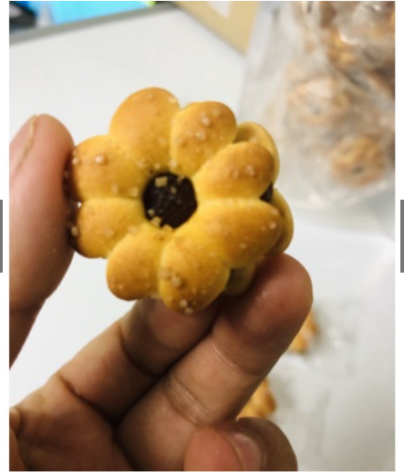 BÁNH BÔNG MAI NHÂN KHÓM