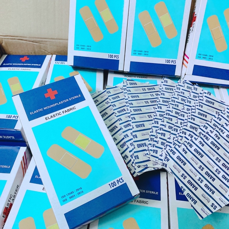 Băng cá nhân chữ thập - Hộp 100 cái
