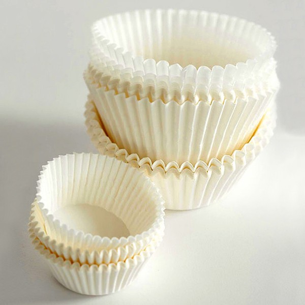 Lót giấy Cupcake Trắng 3cm x 4.5cm (xấp)
