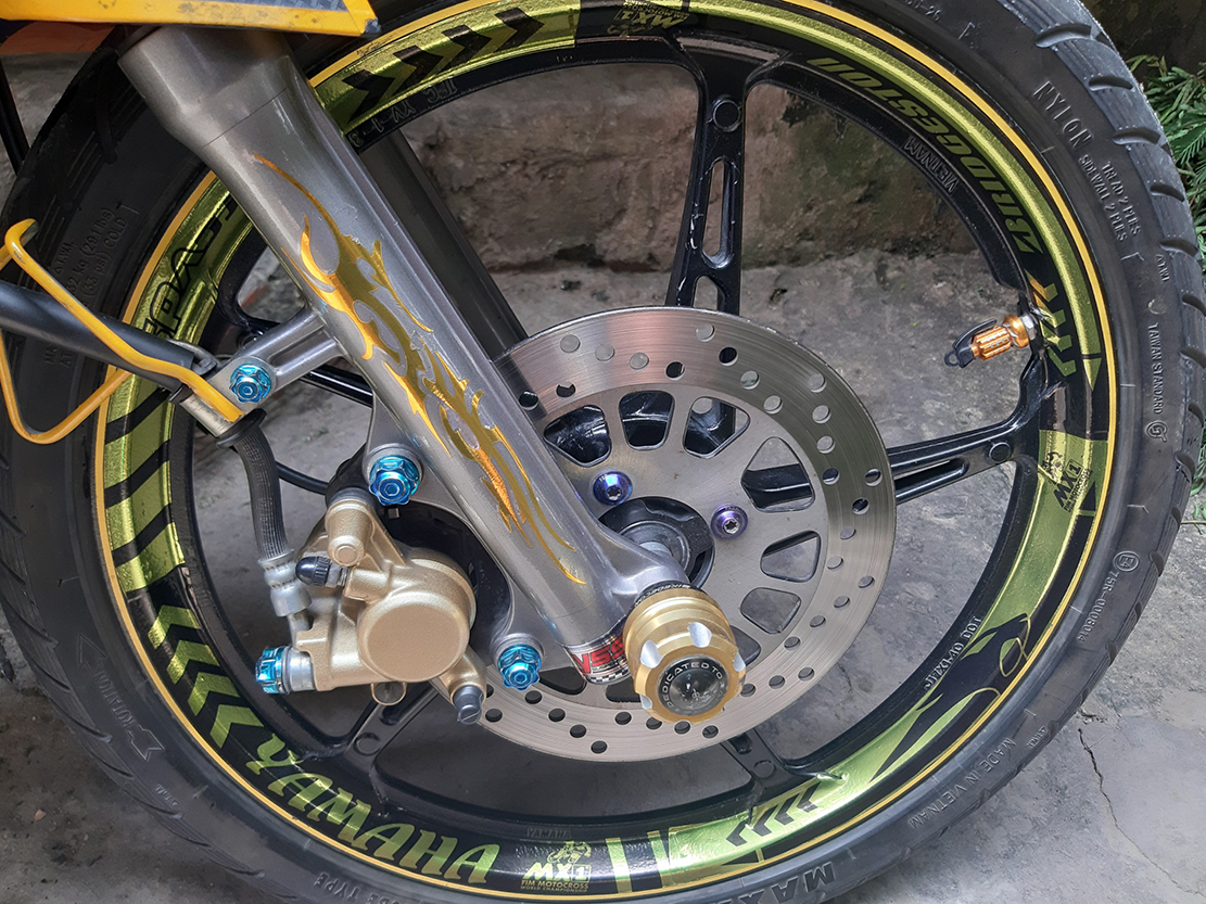 tem dán vành xe máy vàng crom