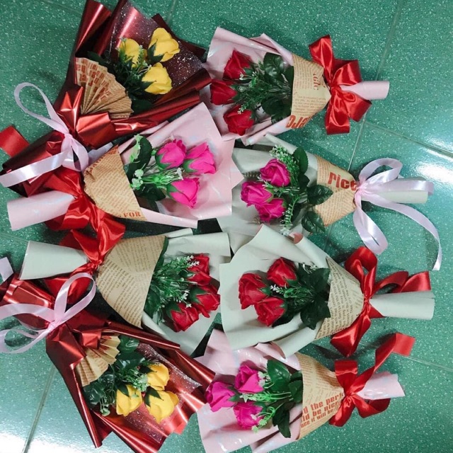 [HCM]Bó hoa hồng sáp 3 bông giá sỉ