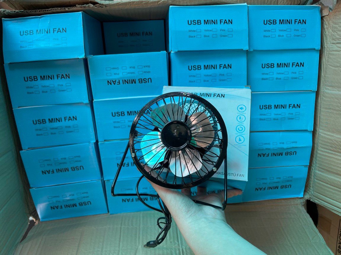 QUẠT MINI LỒNG SẮT TIỆN DỤNG -QUẠT MINI