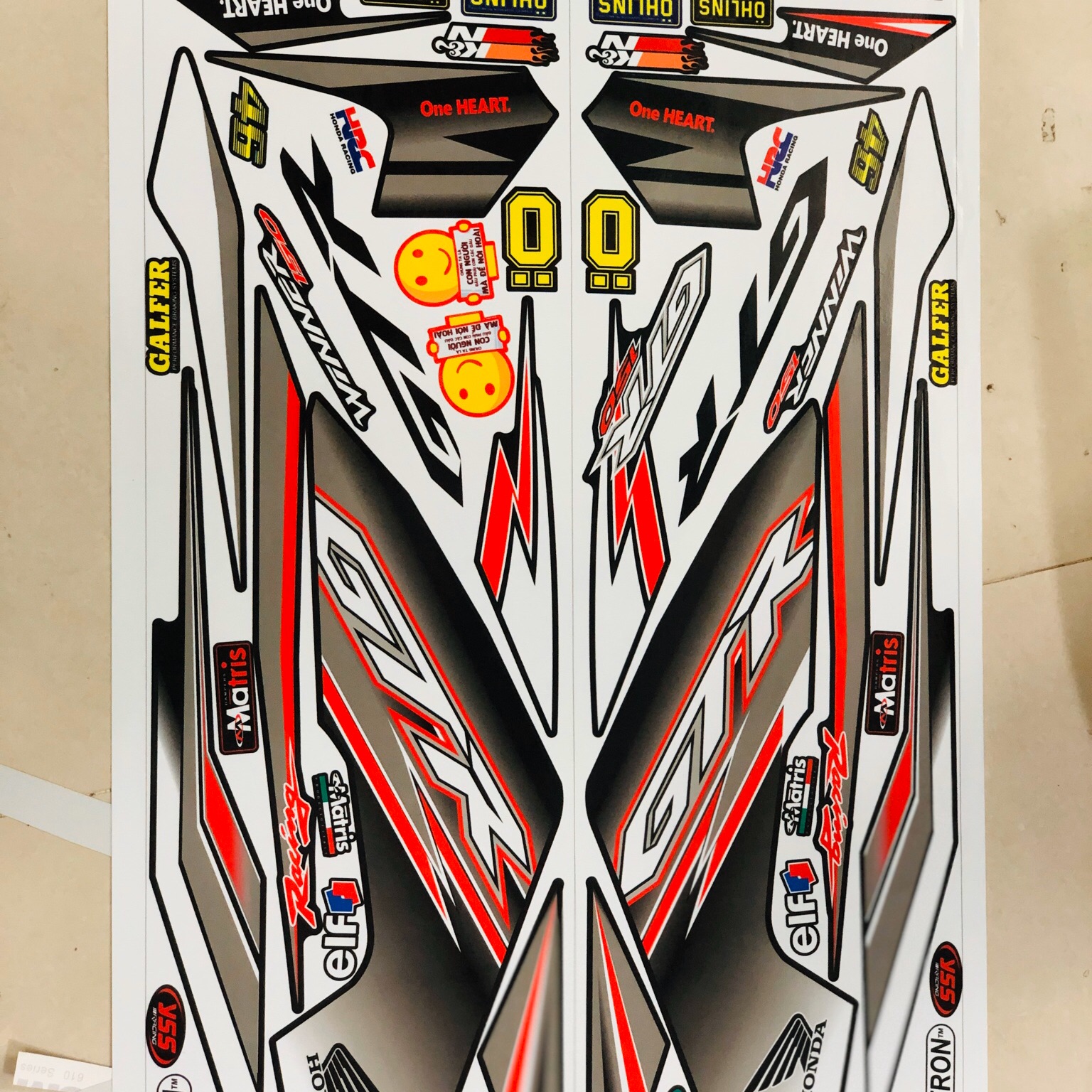 Tem rời winner đen xám đỏ GTR