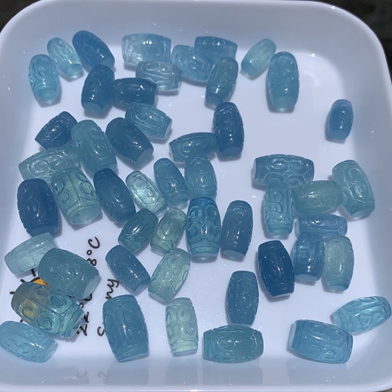 Lu thống đá aquamarine tự nhiên