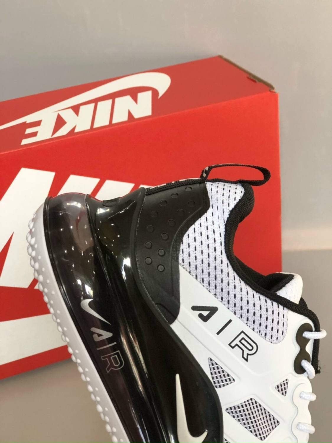 Giày Đế Hơi NIKE AIR MAX 720