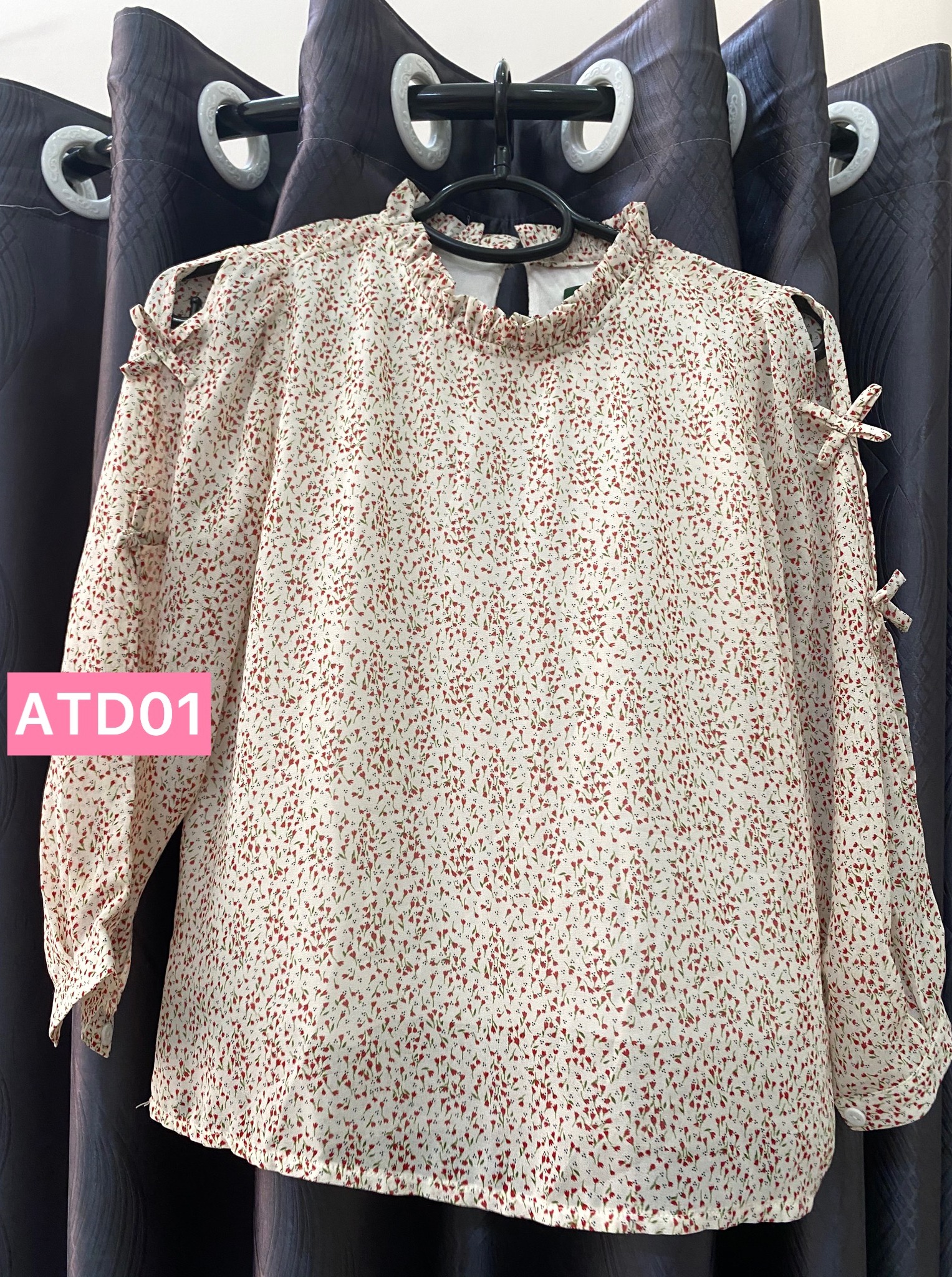 Áo Cổ Bèo Tay Nơ