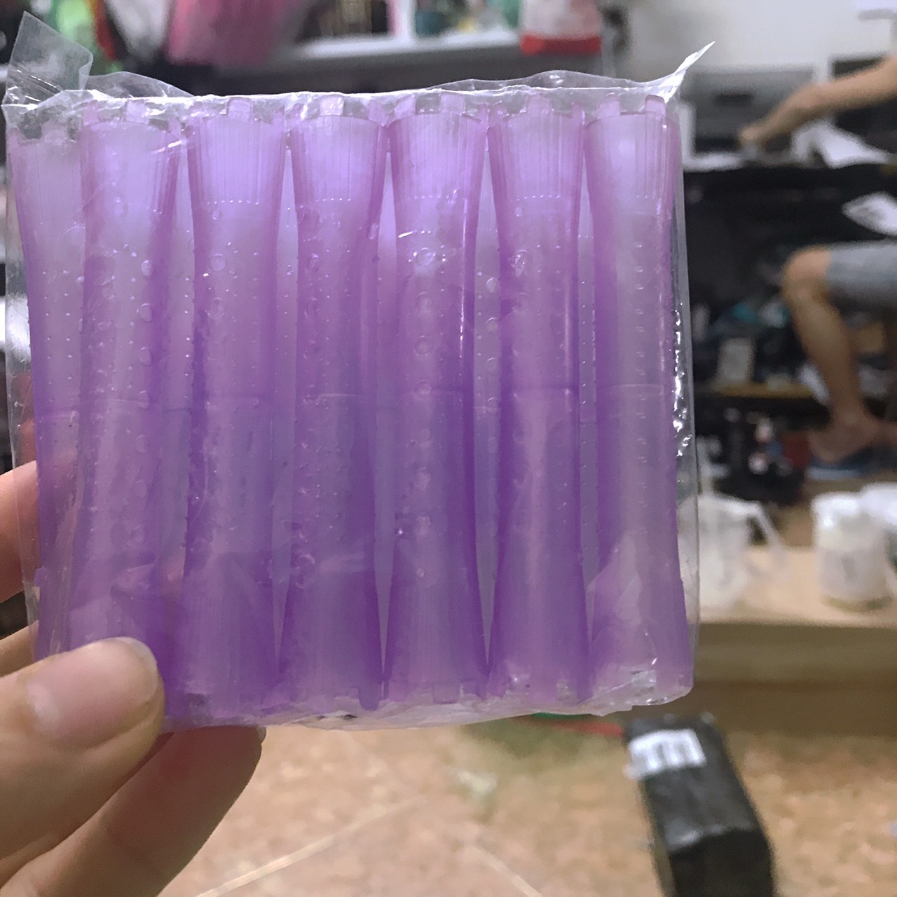 LÔ UỐN XOĂN LẠNH 24 CÁI