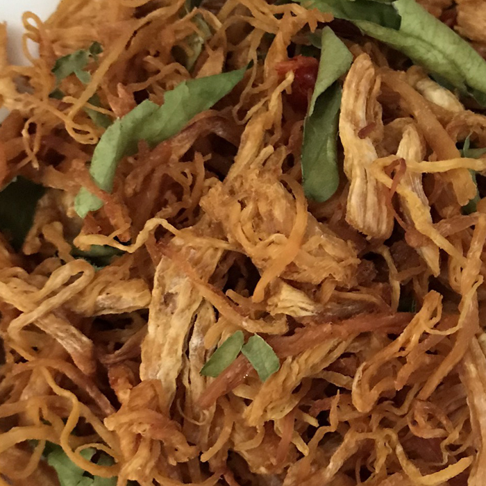 [HCM]Đặc biệt 1 hũ  500gr khô gà lá chanh