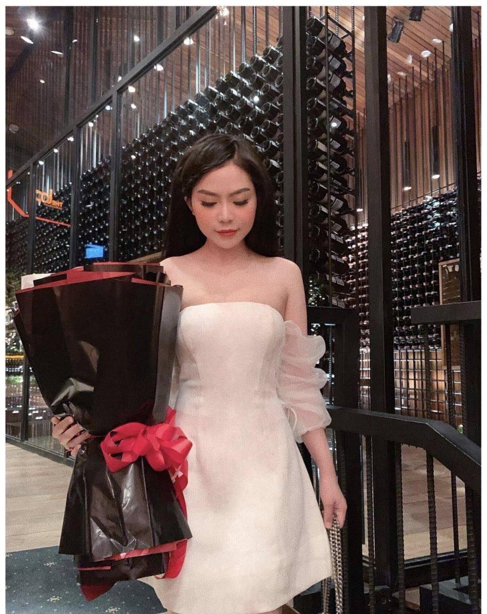 ĐÂM TRỄ VAI CÚP NGỰC TAY PHỐI LƯỚI SỐP