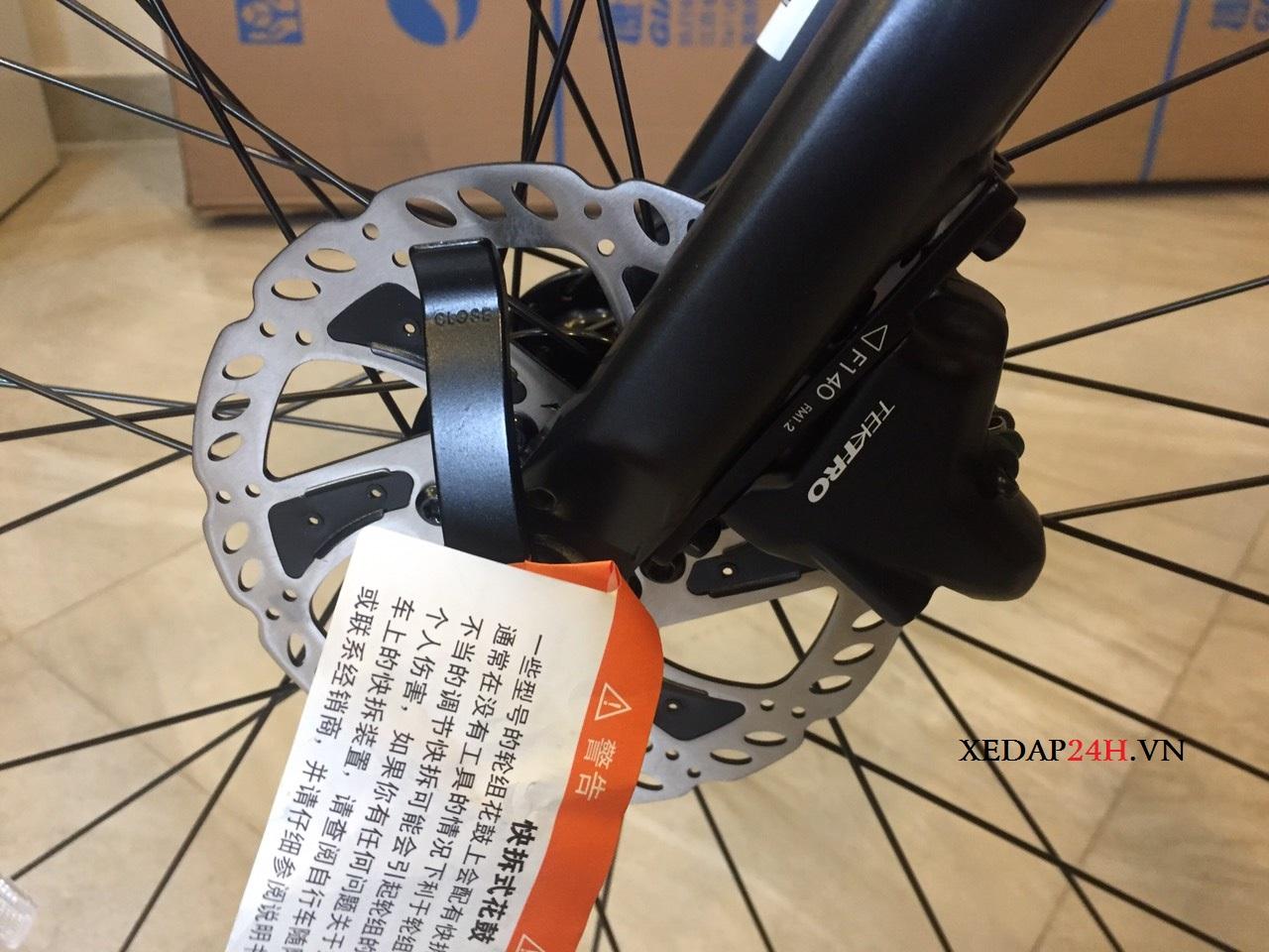 xe đạp thể thao đường phố GIANT ESCAPE 1 2020
