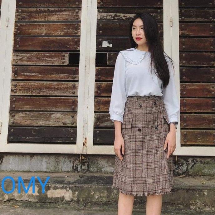 Áo sơ mi cổ sen