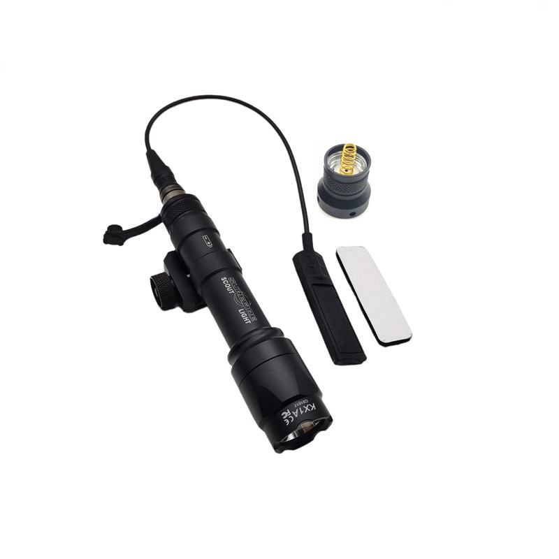 Đèn pin chiến thuật M600C kèm công tắc dây (có pin)