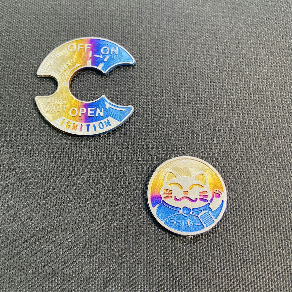 [HCM][HÀNG YAMAHA] TEM TITAN Ổ KHÓATEM LOGO MÈO NHỎ TRANG TRÍ DÒNG XE EXCITER 150EXCITER 135 5 SỐ KEO 3M SIÊU DÍNH (CHẤT LIỆU TITAN 100%)