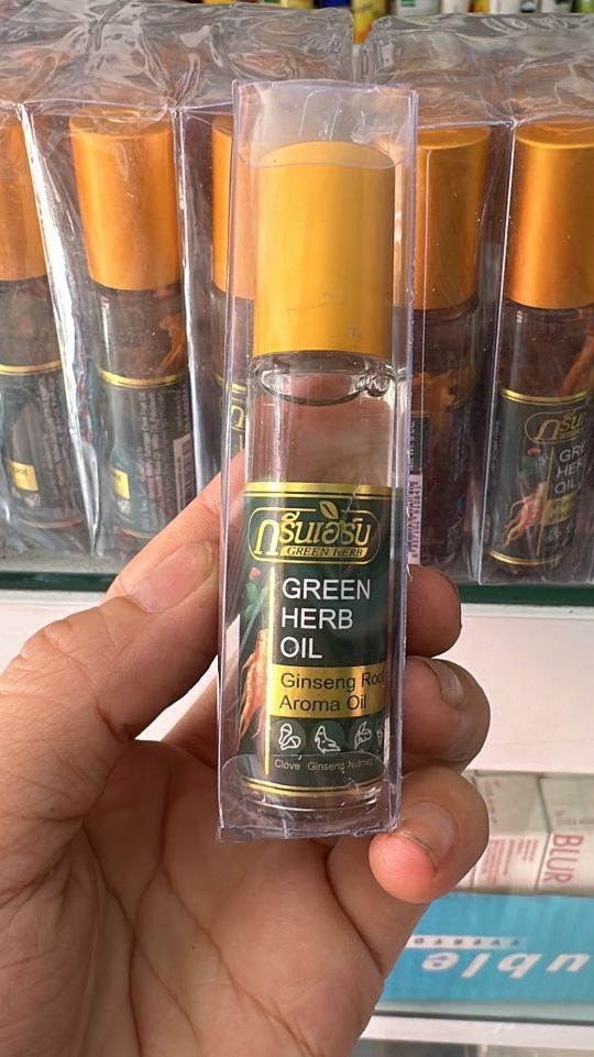 Dầu lăn tinh dầu nhân sâm Thái Lan