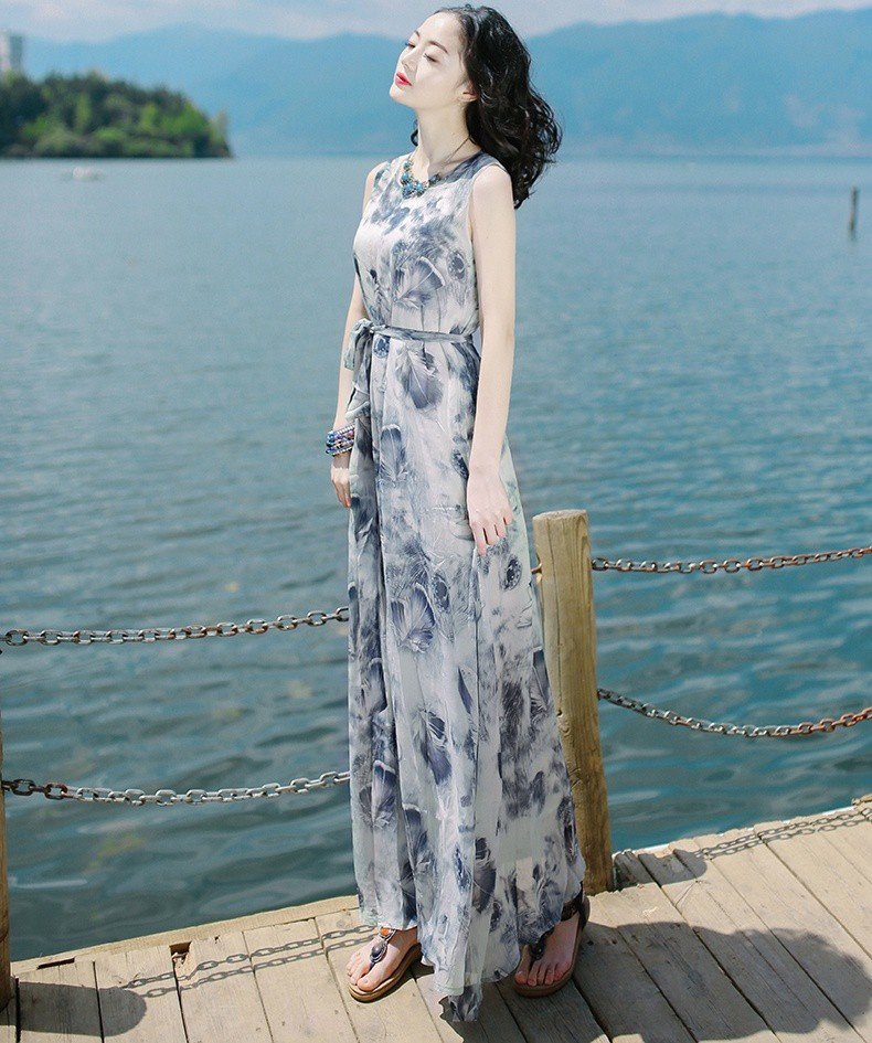 Đầm Maxi Họa Tiết Hình Chiếc Lông Dh011