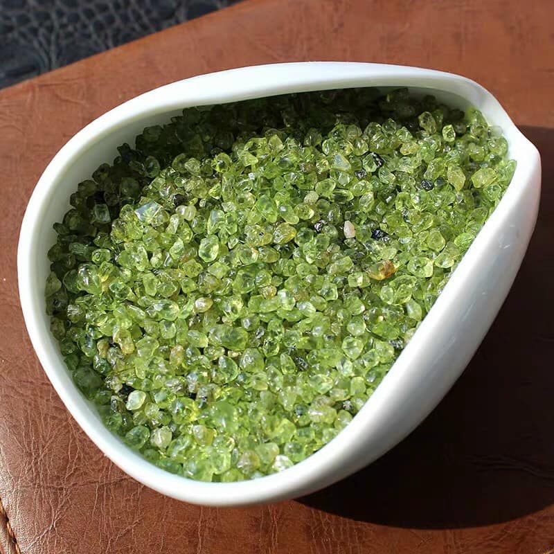 Đá thạch anh vụn peridot xanh ( 1 kg )