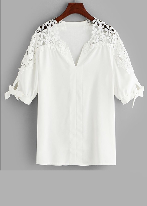 Áo kiểu nữ HaiAnh, Áo nữ thiết kế hở vai phối hoa trẻ trung ALE06