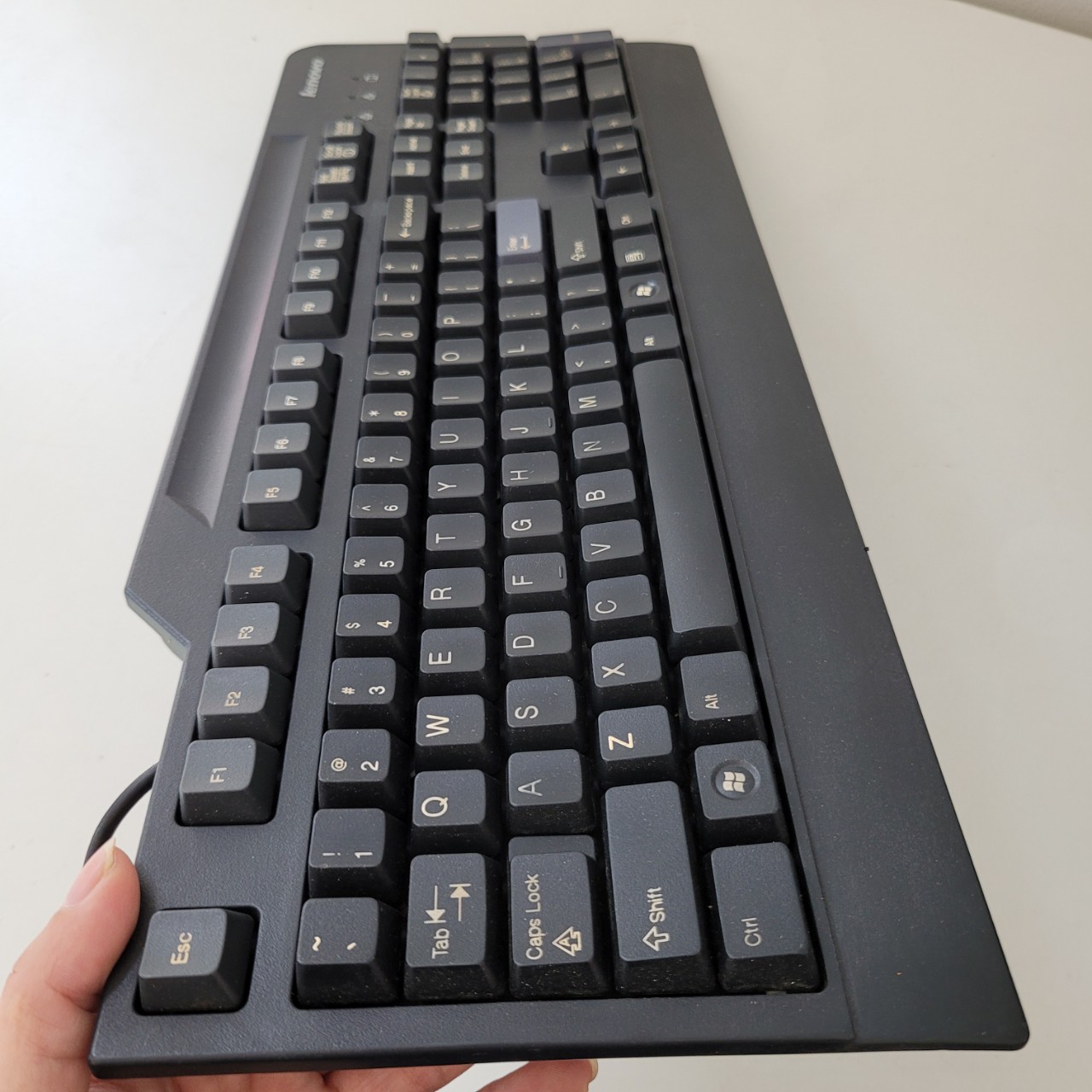 Bàn phím mitsumi-KFKEA4XB siêu bền, cổng cắm USB