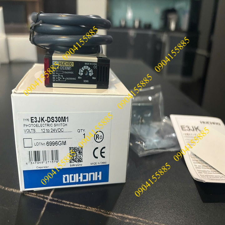 Cảm biến quang E3JK-DS30M1 (12-24VDC)
