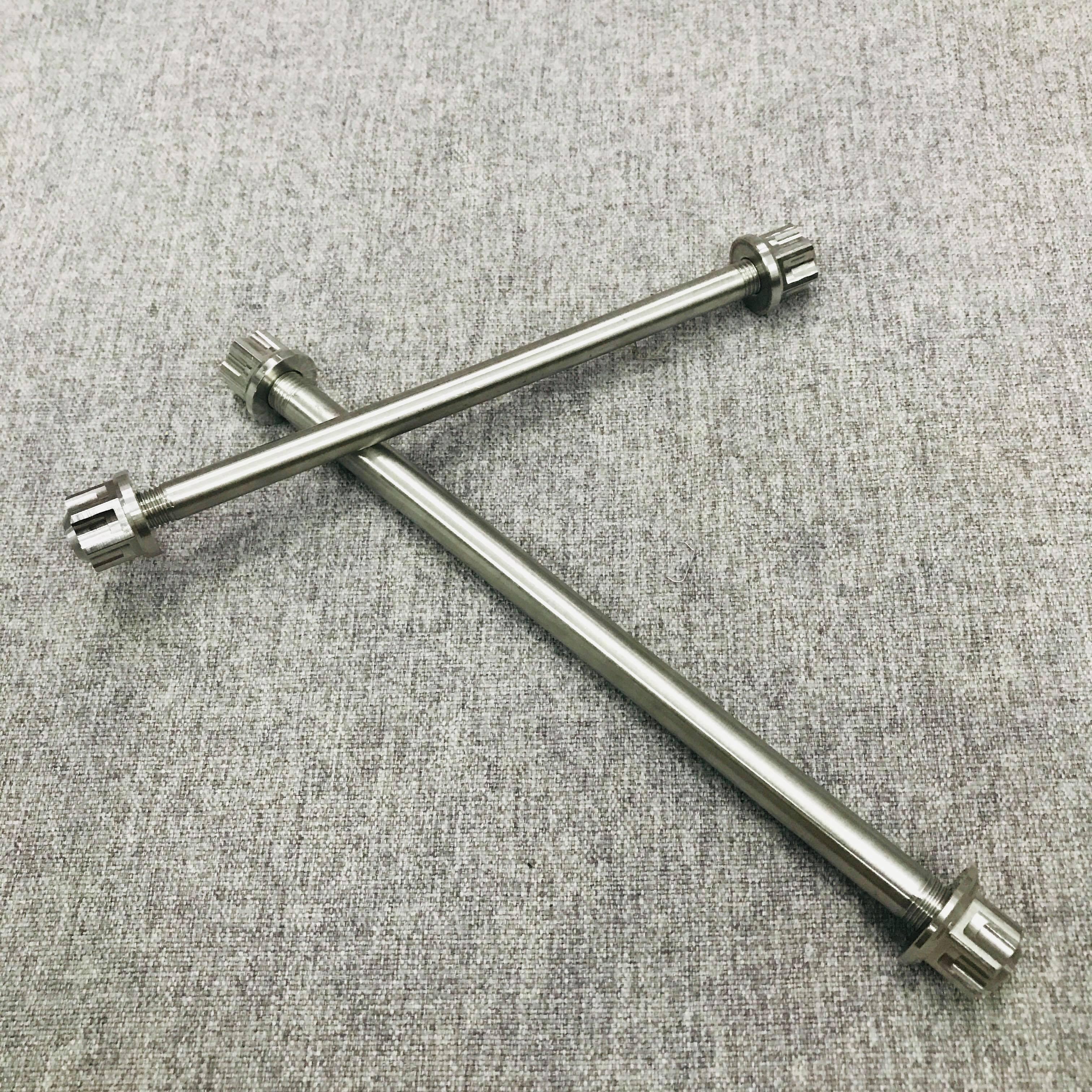 [HCM]CẶP CỐT TRƯỚC SAU INOX DÀNH CHO XE SIRIUS ( COMBO 2 CỐT TRƯỚC SAU+4 ỐC INOX)(TẶNG KÈM LOGO TRANG TRÍ XE NGẪU NHIÊN)