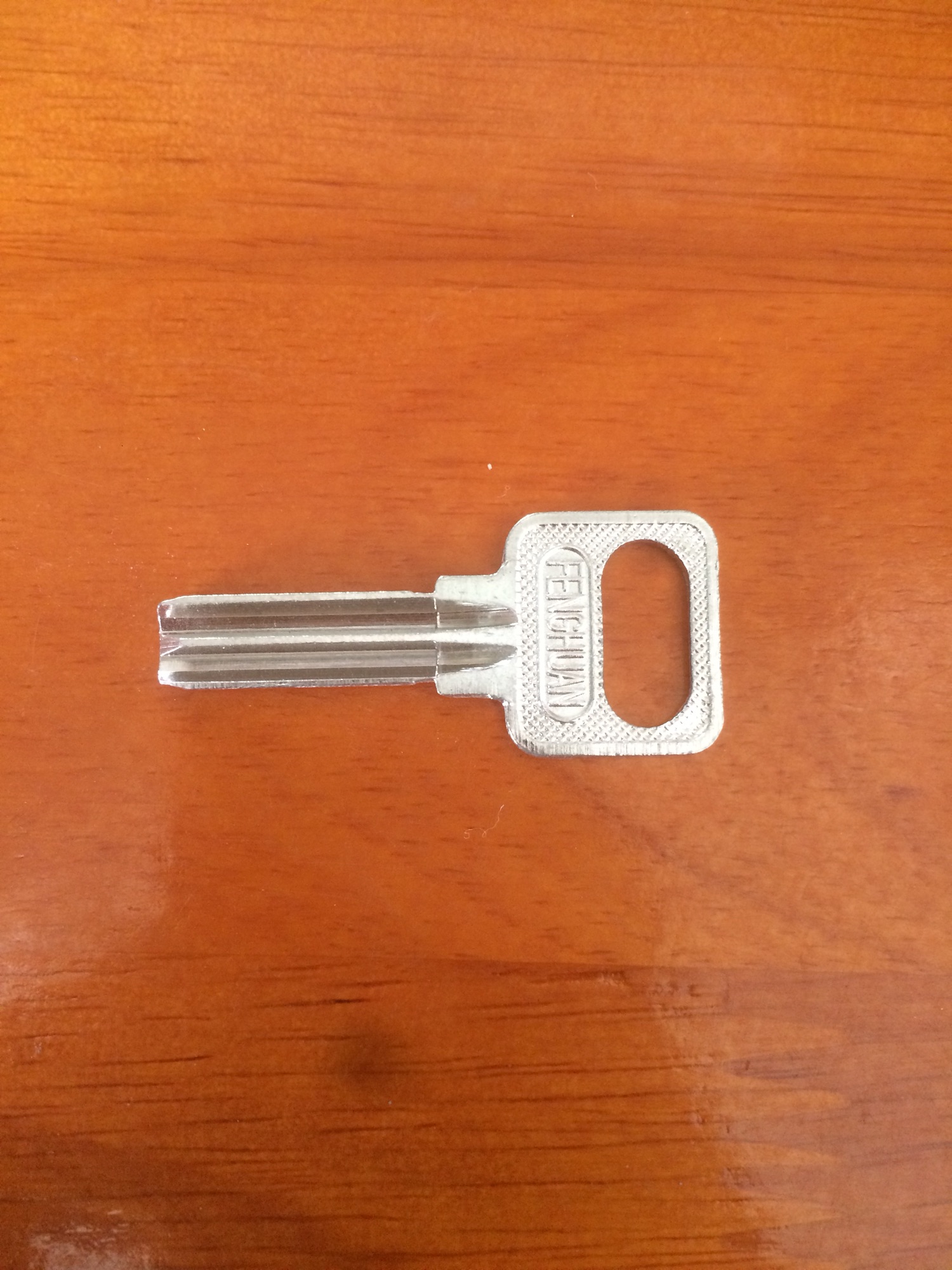 50 phôi chìa khoá số 3 lock TRUNG