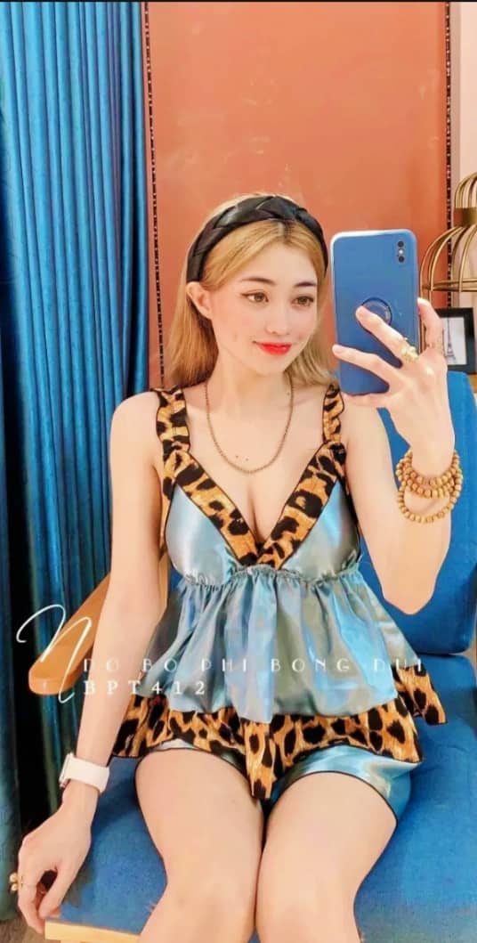Bộ phi lụa đùi, áo có mút ngực, 37 đến 58kg