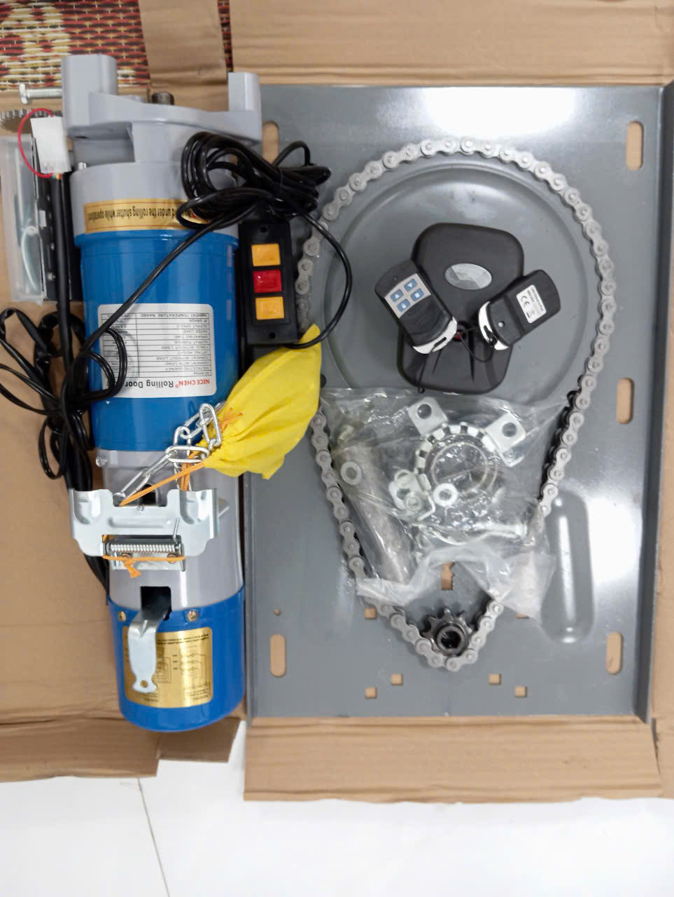 Bộ motor cửa cuốn Nice Chen 600kg (Motor + lắc+ hộp điều khiển)