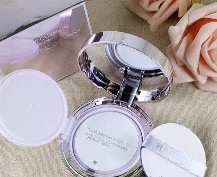 PHẤN NƯỚC HERA TẶNG KÈM LÕI SƠ CUA