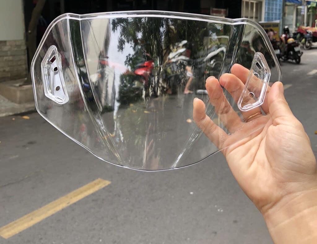 Kiếng chắn gió xe Winner 150 (Khách tự chế lại )
