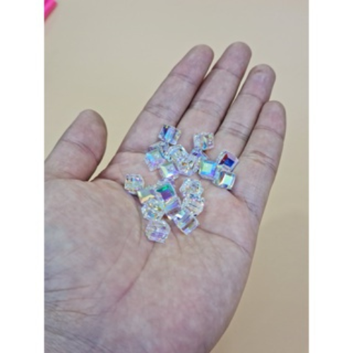 (GIÁ VIÊN) ĐÁ PHA LÊ VUÔNG SWAROVSKI 8mm