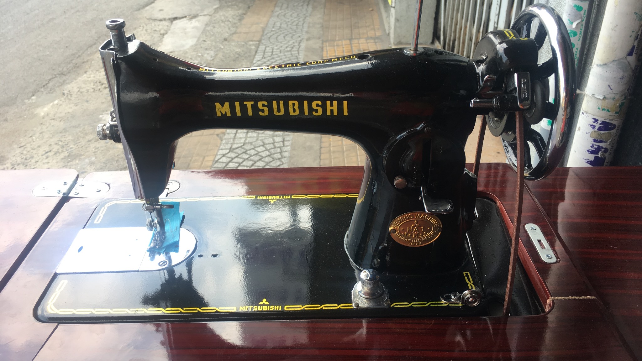 [HCM]MÁY MAY GIA ĐÌNH CỔ ĐIỂN MITSUBISHI