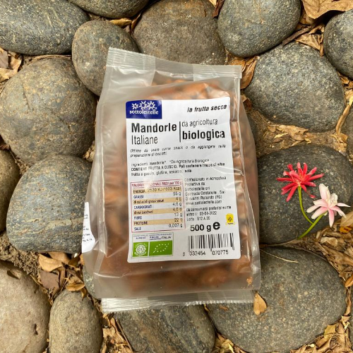 Hạt hạnh nhân hữu cơ  đã tách hạt Sottolestelle 500g