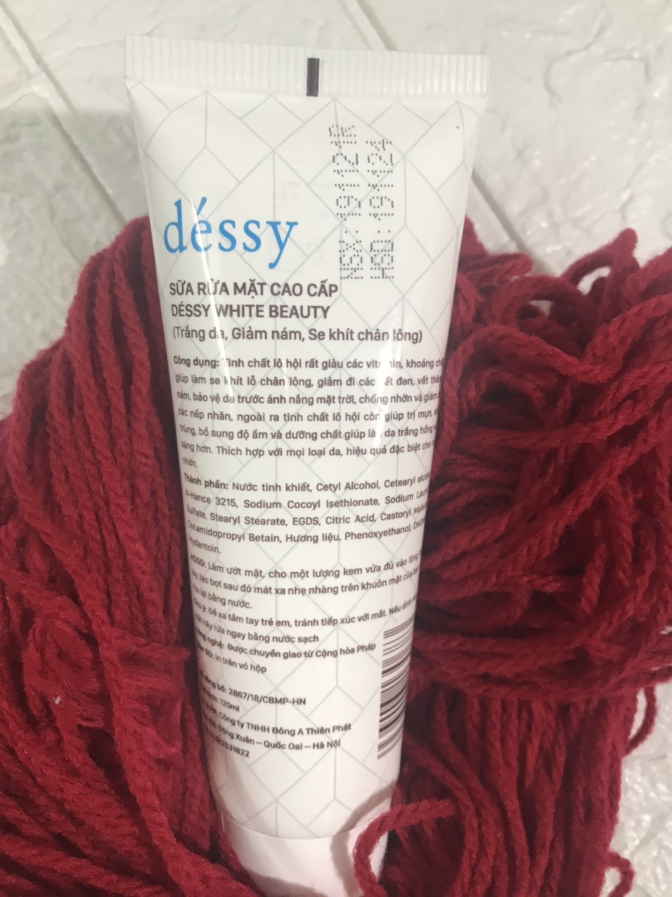 Sữa rửa mặt cao cấp dành cho da nhờn Dessy