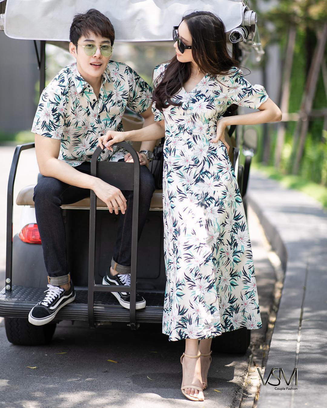 Đồ đôi đi biển hoa huệ tây