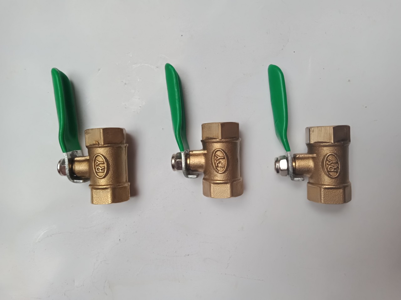 Van khóa hơi máy nén khí,ren trong 13mm