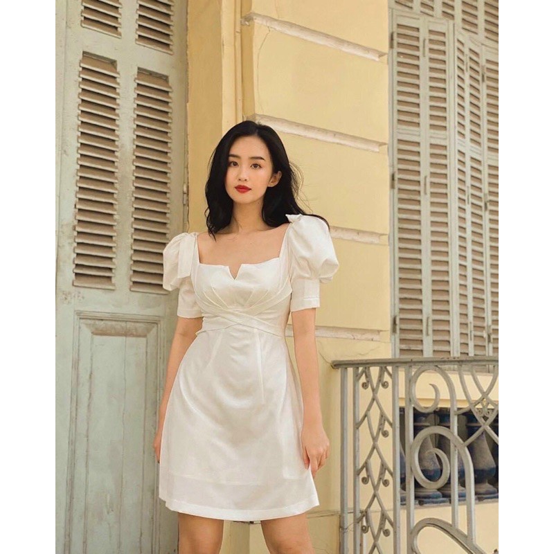 ĐẦM TRẮNG TAY PHỒNG CỔ VUÔNG