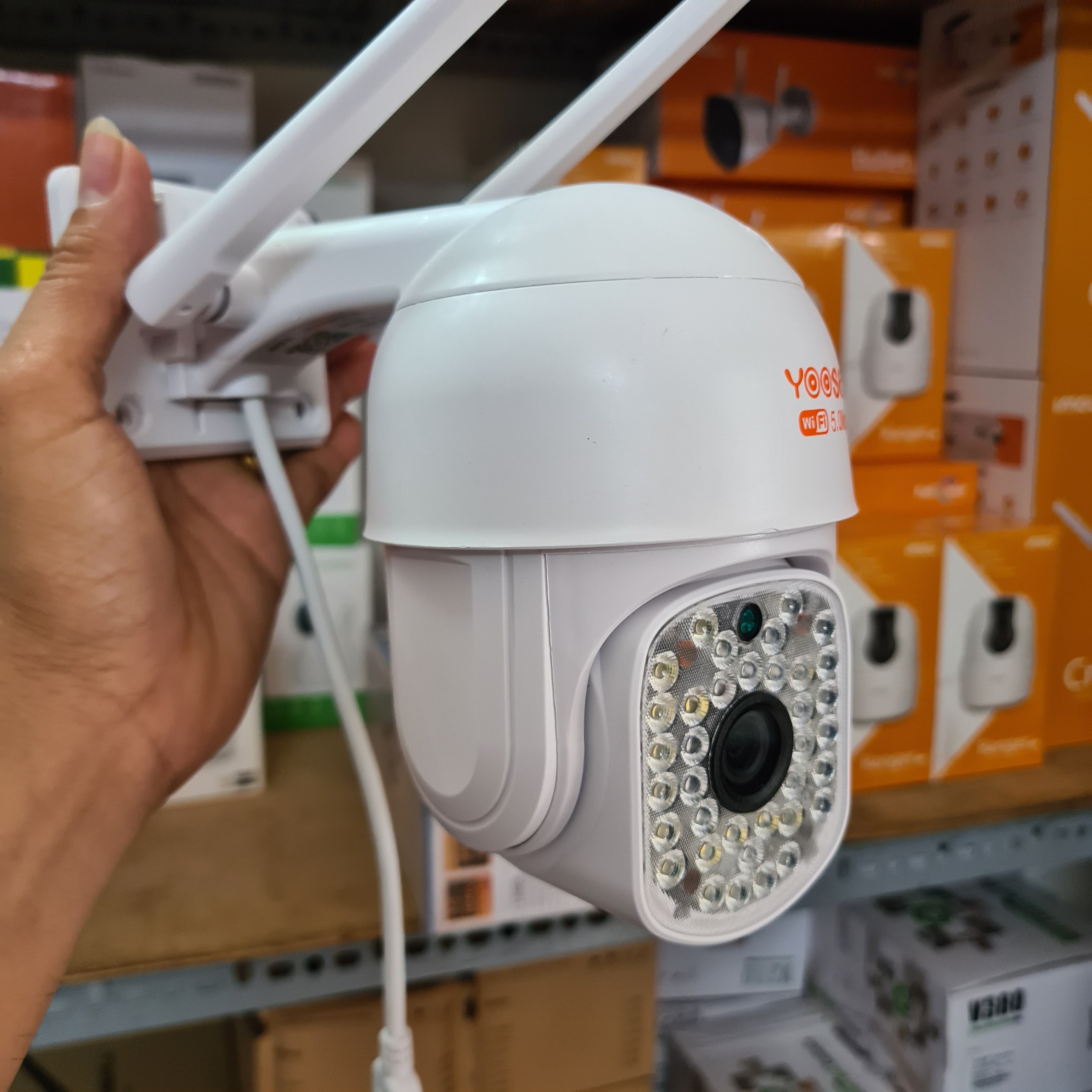 [HCM]CAMERA IP WIFI YOOSEE PTZ MINI 16/36 LED HD1080 - CHỐNG NƯỚC XOAY 360 ĐỘ - QUAY ĐÊM CÓ MÀU