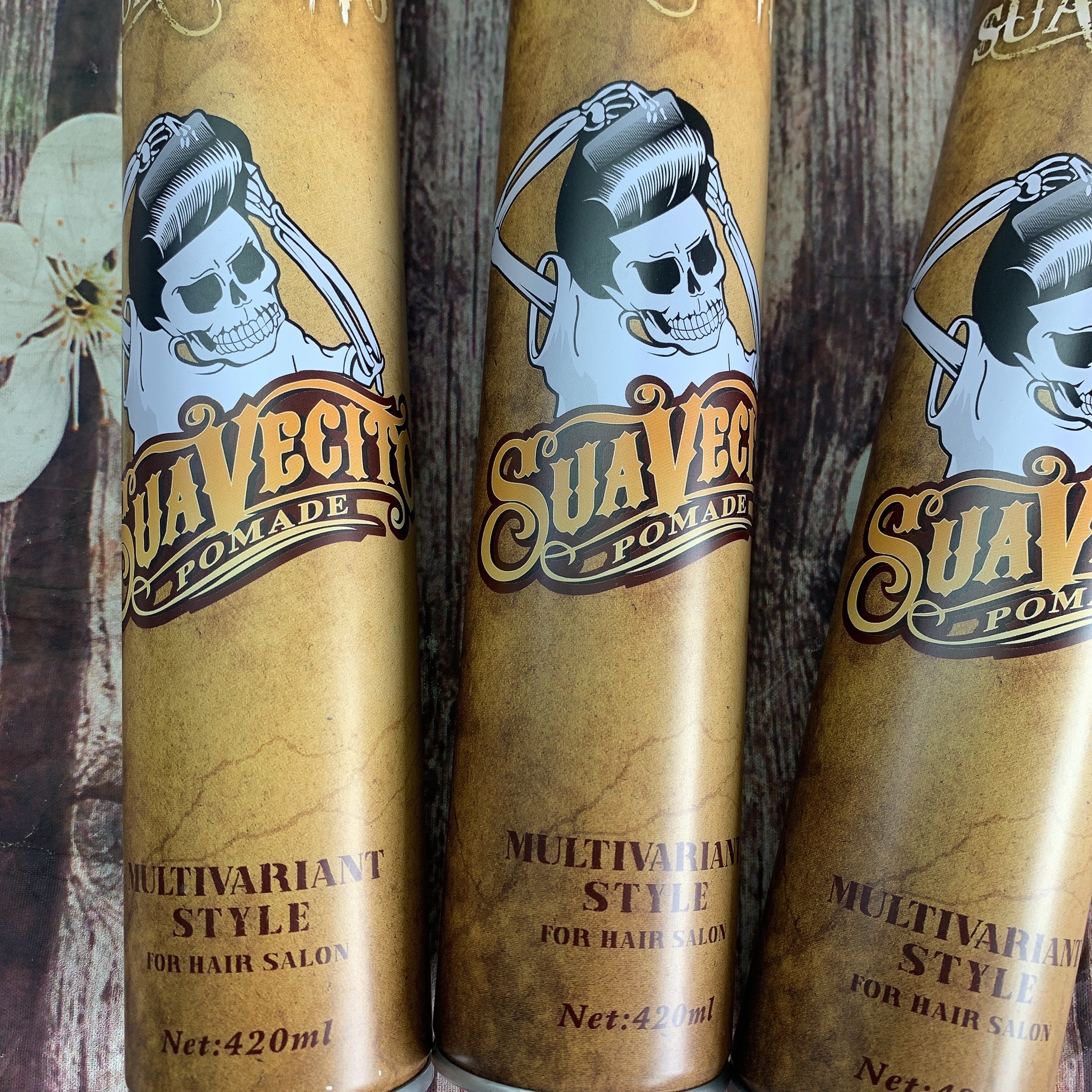 Keo gôm xịt giữ nếp tóc cứng Suavecito 420ml
