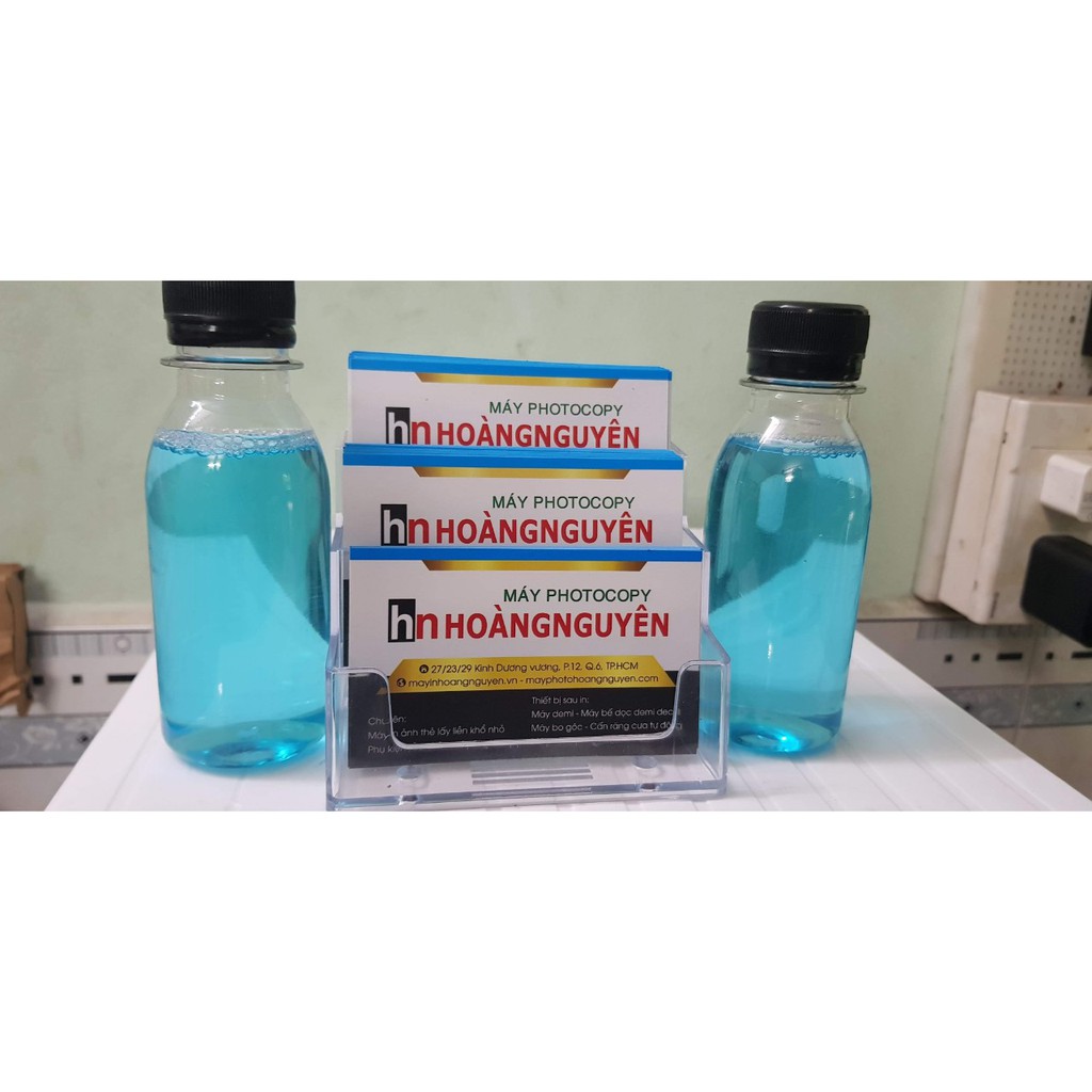 Nước dung dịch ngâm đầu phun màu xanh