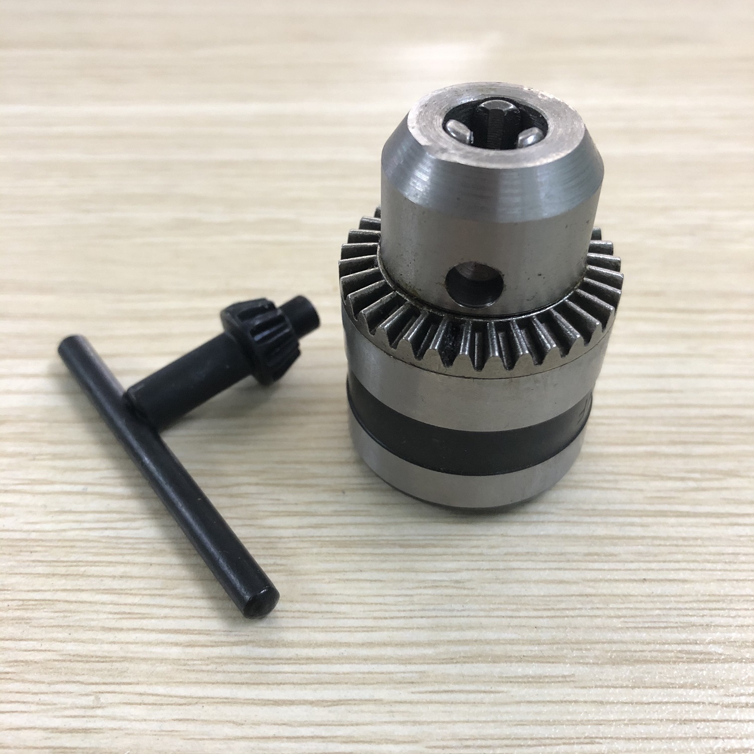 Đầu khoan măng ranh 10ly sắt có chìa khóa - Có 2 loại chuôi ren và chuôi côn