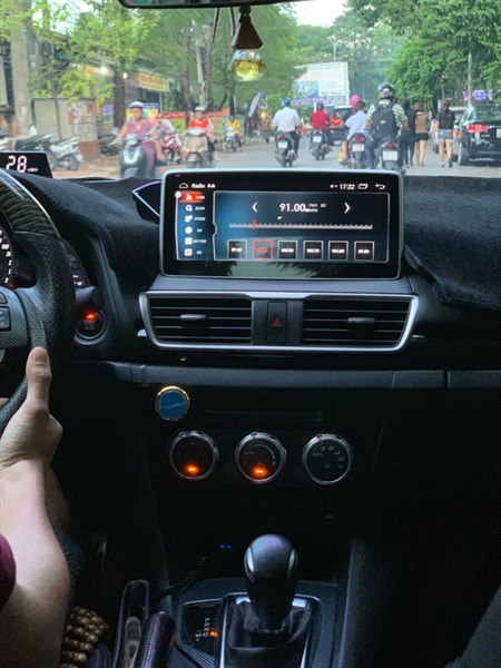 Cường lực màn độ Androi 10.25inh trên xe Mazda