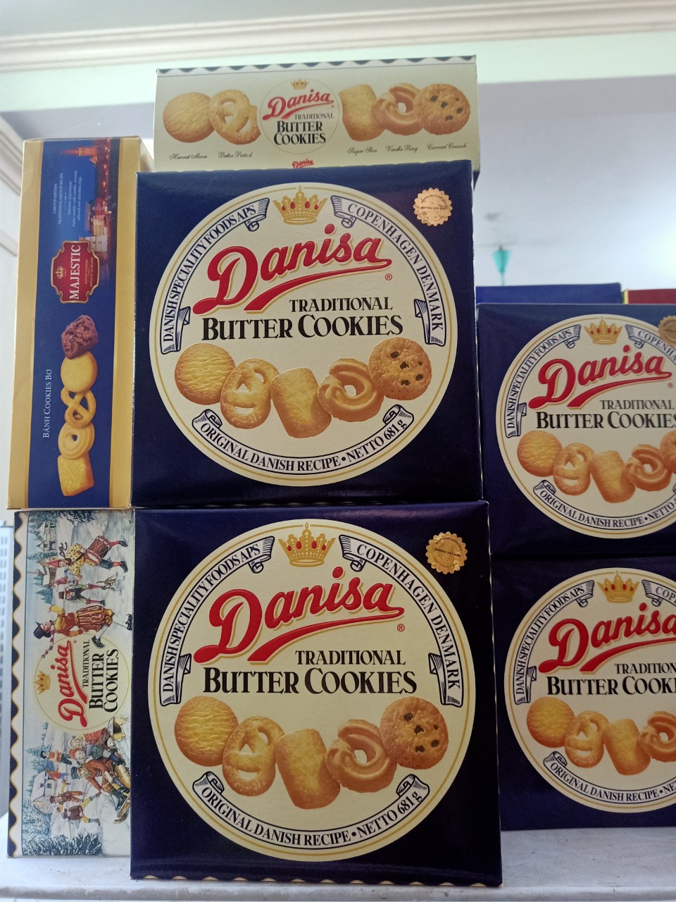 Bánh quy bơ Danisa hộp 681g