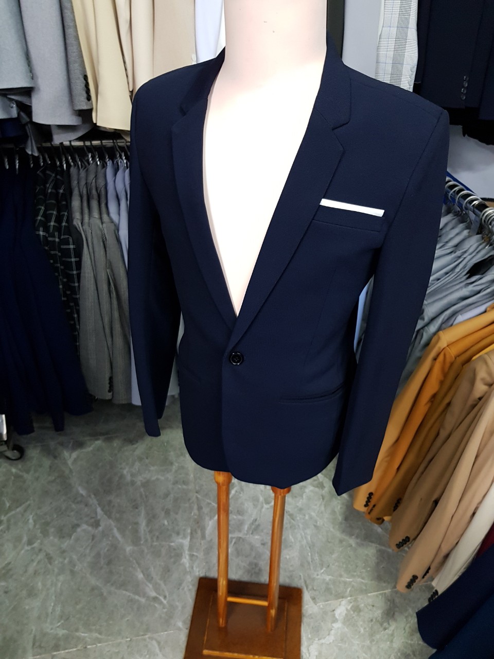 Áo vest nam form ôm màu xanh đen