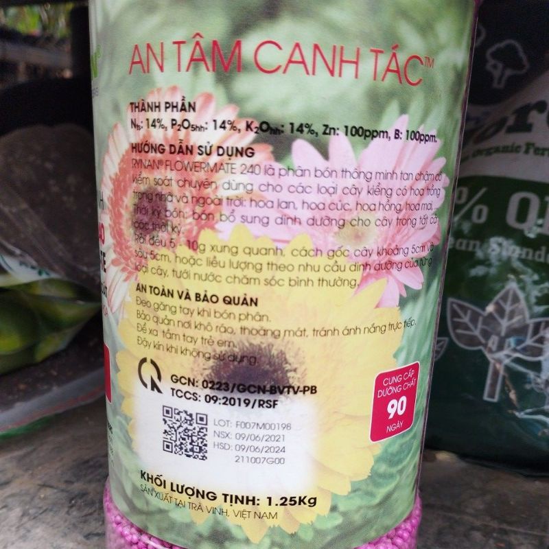 Phân Bón Thông Minh Tan Chậm Ryan 14-14-14+Te (Hủ 1,25Kg)