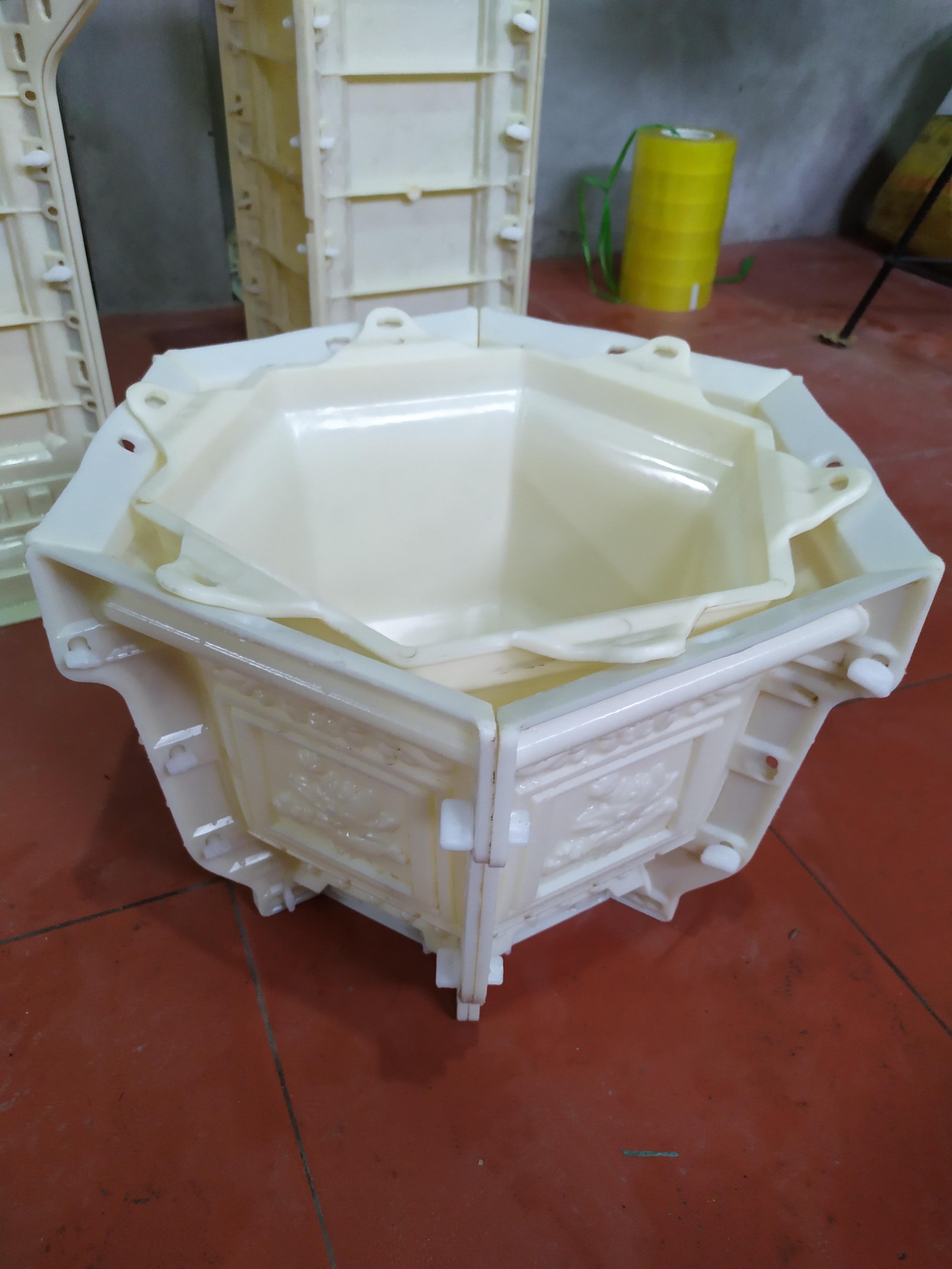 Khuôn chậu lục giác rộng 38cm