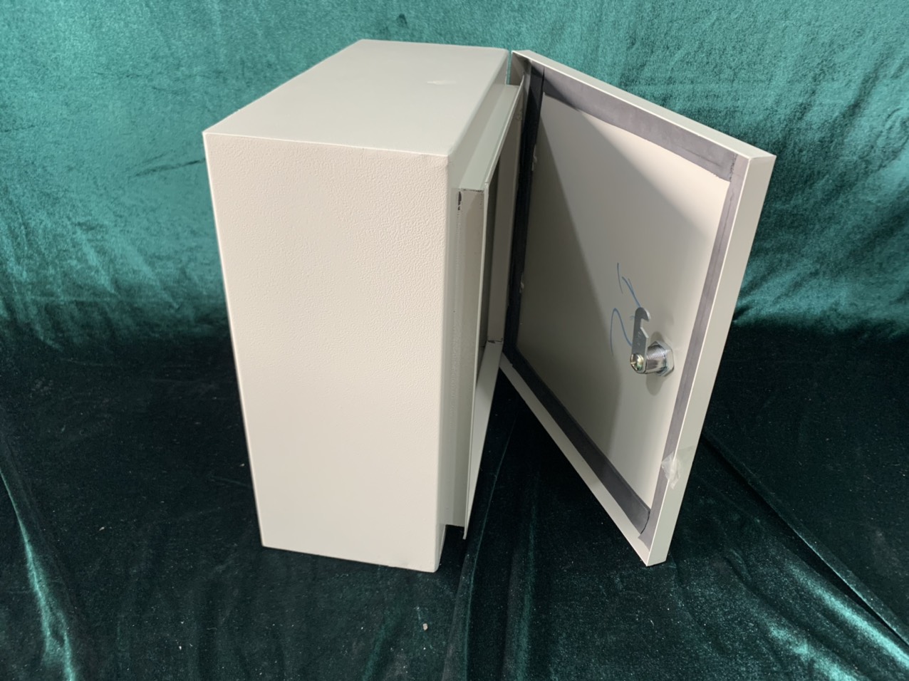 Tủ điện thông dụng 400x300x150mm