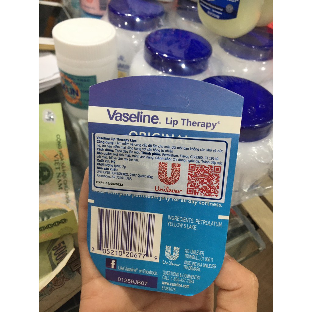 SON DƯỠNG MỀM MỊN HỒNG MÔI VASELIN.