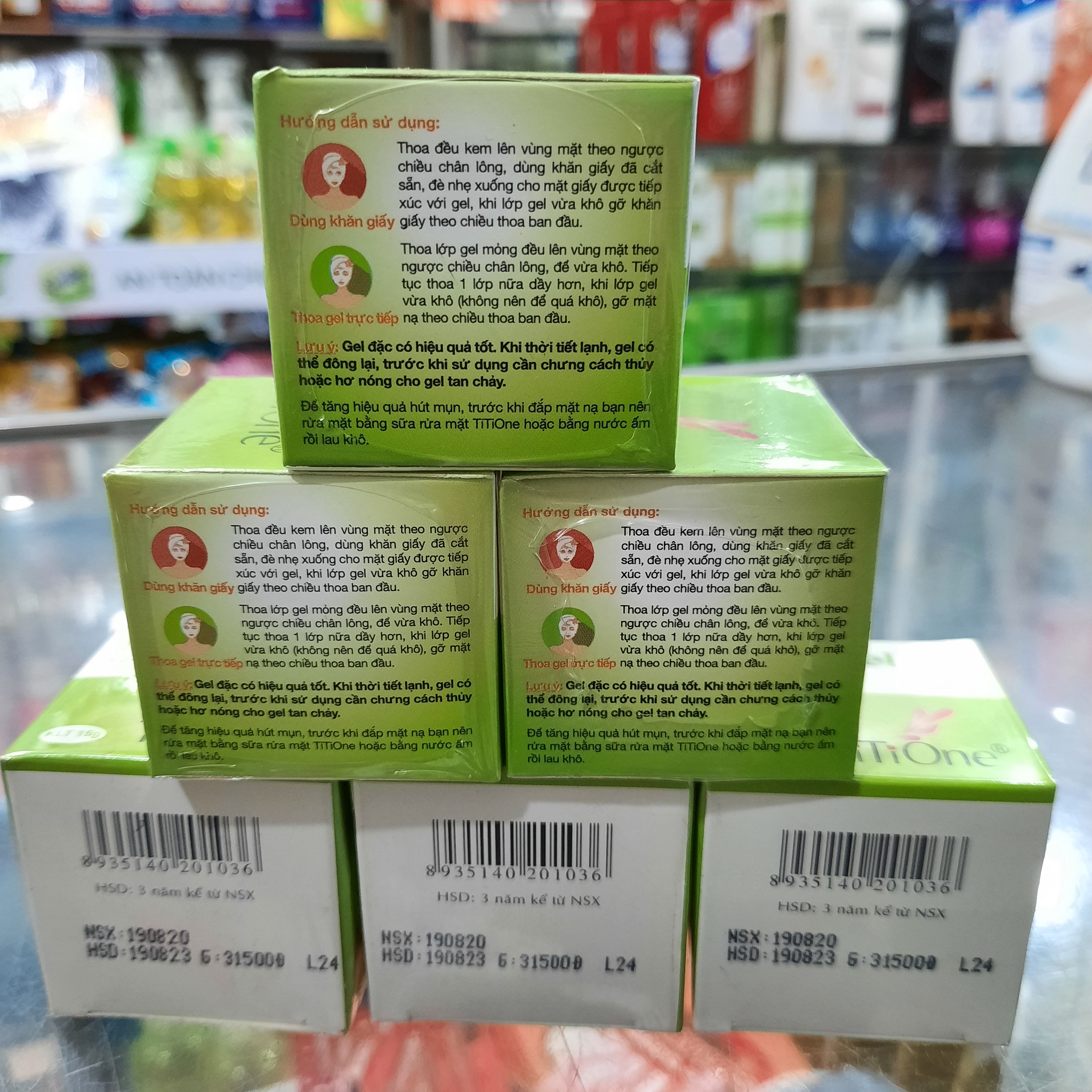 Gel hút mụn titione