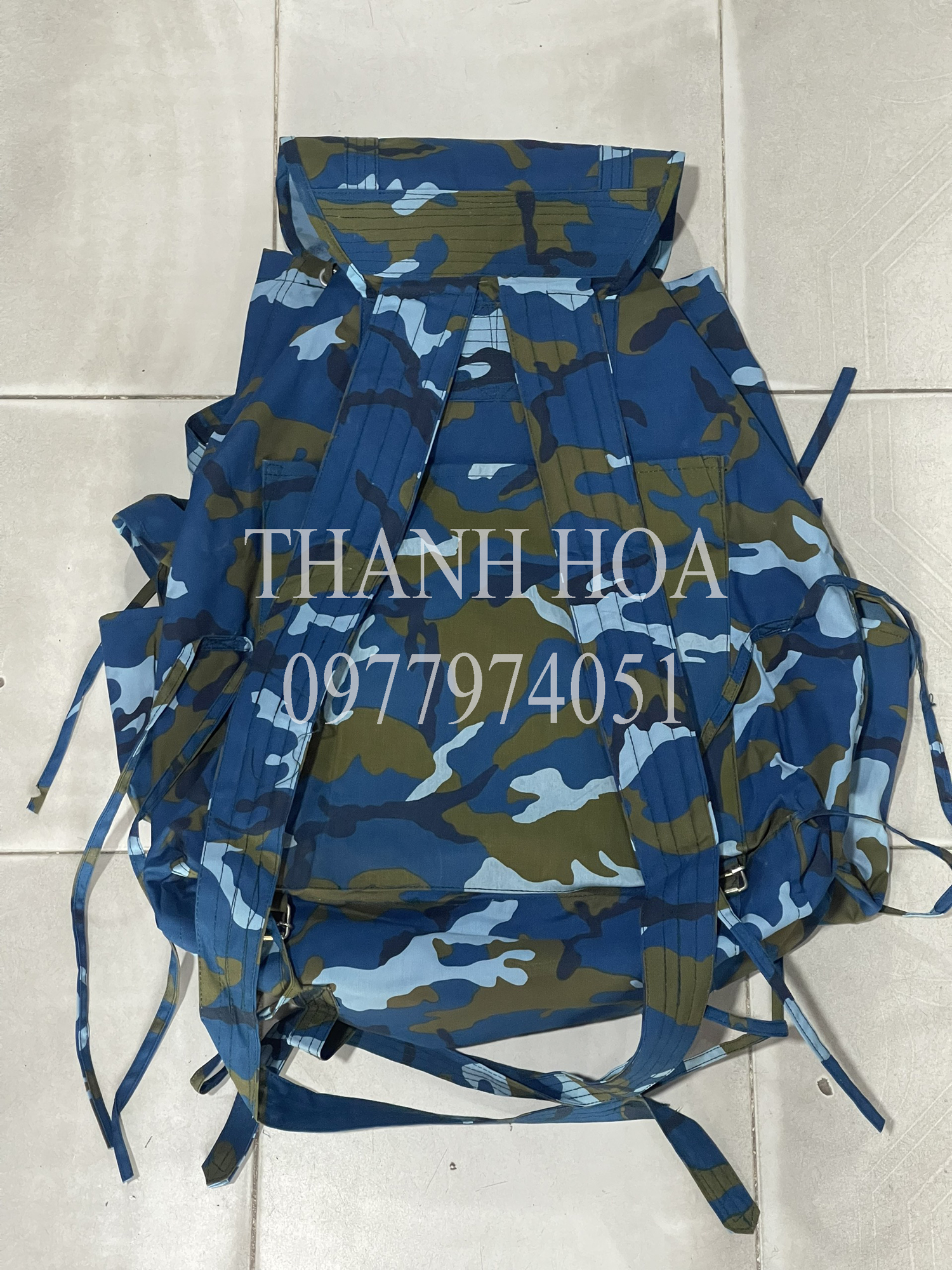 Balo con cóc màu xanh in loang